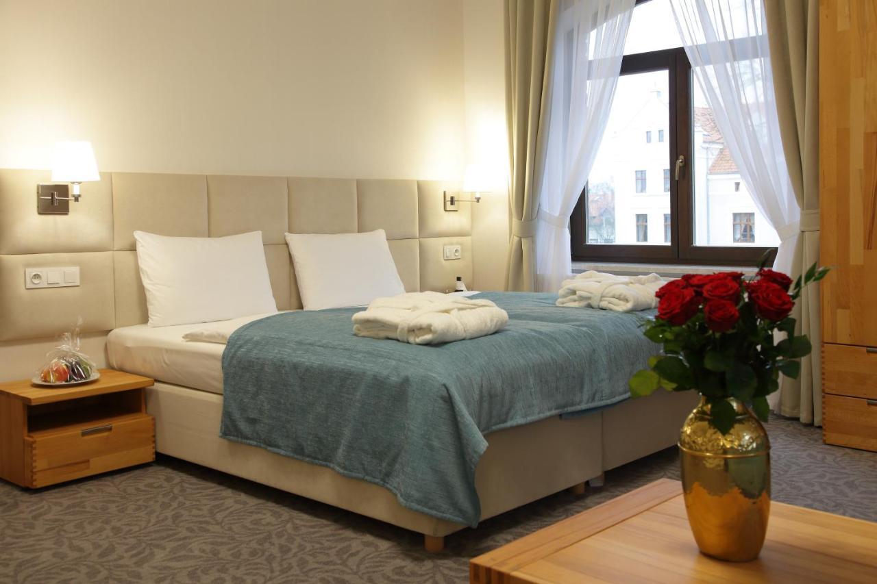 Palac Mortegi & Spa- Restauracja Szlachecka, Spa, Basen, Sauny, Jazda Konna, Mini Zoo- Luksus, Relaks I Przyroda W Jednym! Готель